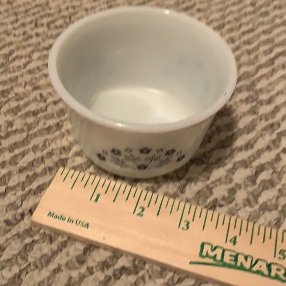 Pyrex Other - Small Pyrex dish